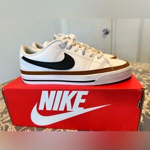 Nike Court Legacy Sneakers